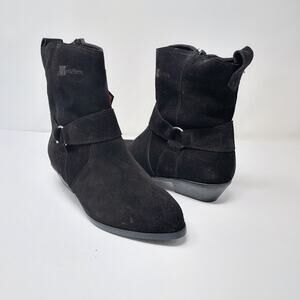 NEW Henri-Pierre Black Sued Pointy Toe Boots Size 7